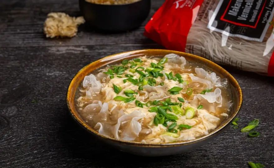 Chinesische Eiersuppe - so gelingen feine Eierfäden