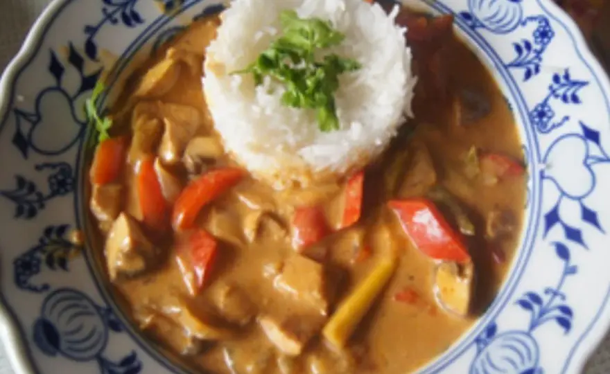 Asiatischer Reis richtig kochen für Curry und Wok