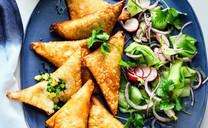 Samosas selber machen - knuspriges Rezept mit Kartoffelfüllung